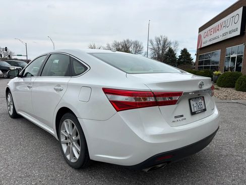 Used 2013 Toyota Avalon XLE Touring image 3
