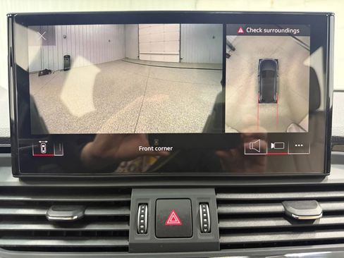 Used 2025 Audi Q5 e Premium Plus w/ Premium Plus Package image 23