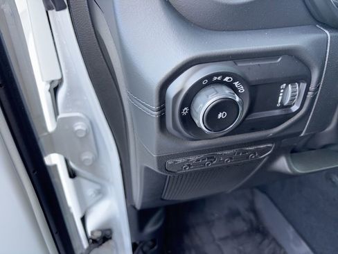 New 2026 Jeep Wrangler Unlimited Sahara AWD/4WD image 24