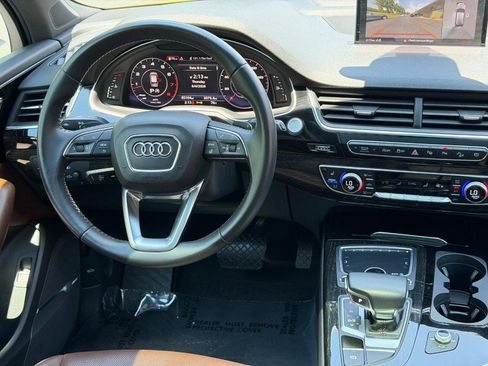 Used 2019 Audi Q7 3.0T Premium Plus AWD/4WD image 12