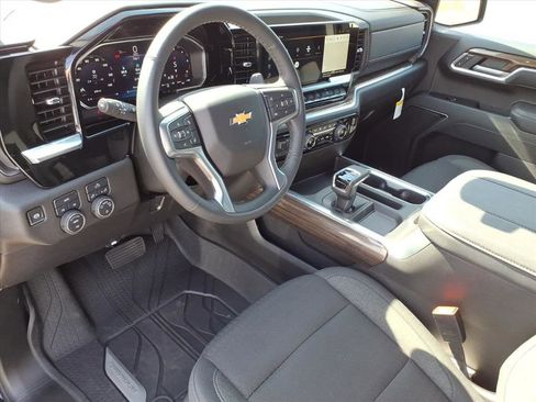 Used 2026 Chevrolet Silverado 1500 LT w/ Protection Package AWD/4WD image 11