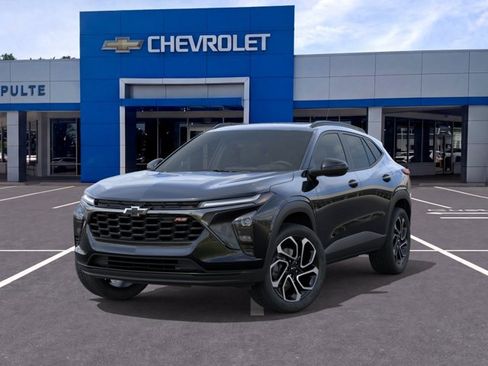 New 2026 Chevrolet Trax RS w/ Sunroof Package FWD image 6