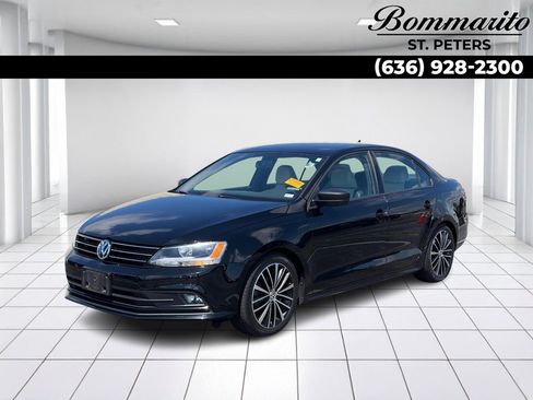 Used 2016 Volkswagen Jetta Sport FWD image 1