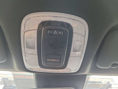 Used 2025 Hyundai Elantra Sport FWD image 27