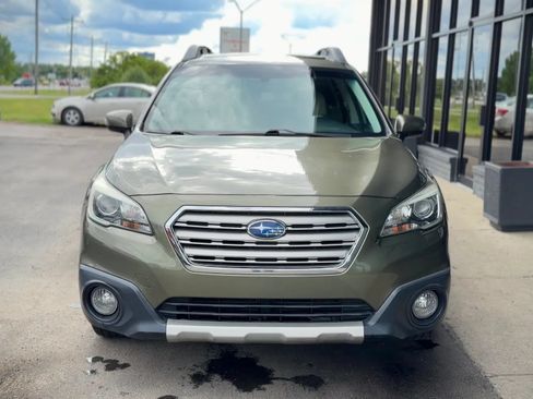 Used 2017 Subaru Outback 2.5i Limited AWD/4WD image 6