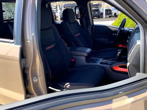 Used 2023 Nissan Frontier PRO-4X w/ Pro Convenience Package image 8