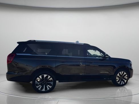 New 2025 Ford Expedition Max Platinum w/ Platinum Ultimate Package AWD/4WD image 35