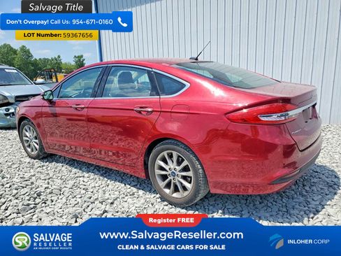 Used 2017 Ford Fusion SE w/ Fusion SE Technology Package FWD image 3