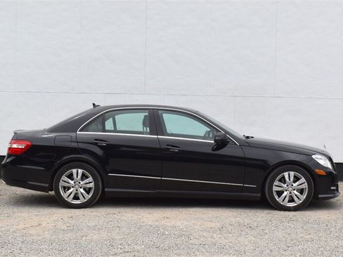 Used 2013 Mercedes-Benz E 350 BlueTEC Sedan image 6
