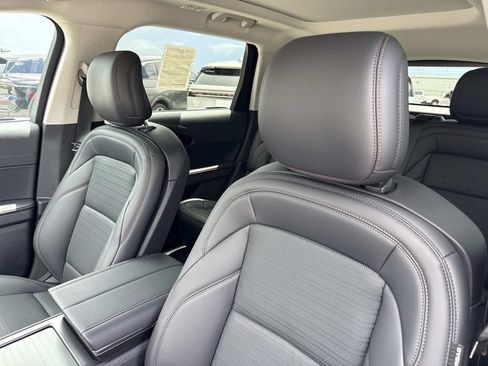 New 2026 Lincoln Nautilus Reserve AWD/4WD image 21