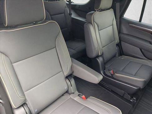 New 2026 Chevrolet Tahoe Premier w/ Sun And Tow Package AWD/4WD image 29