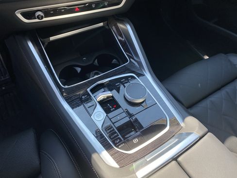 Used 2026 BMW X6 xDrive40i w/ Climate Comfort Package image 47