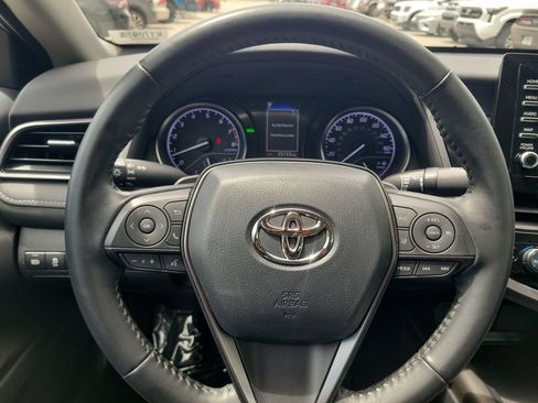Used 2024 Toyota Camry SE w/ Convenience Package FWD image 8