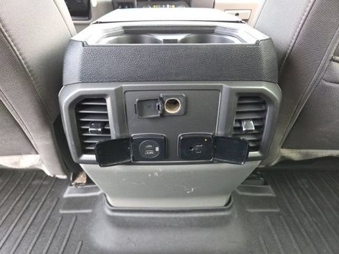 Used 2020 Ford F250 XLT w/ XLT Premium Package AWD/4WD image 38