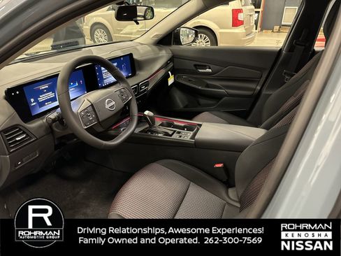 New 2026 Nissan Sentra SR w/ Floor Mat Package image 5