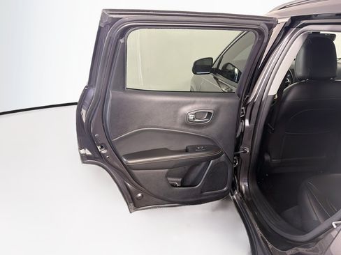 Used 2020 Jeep Compass Latitude w/ Popular Equipment Group FWD image 26