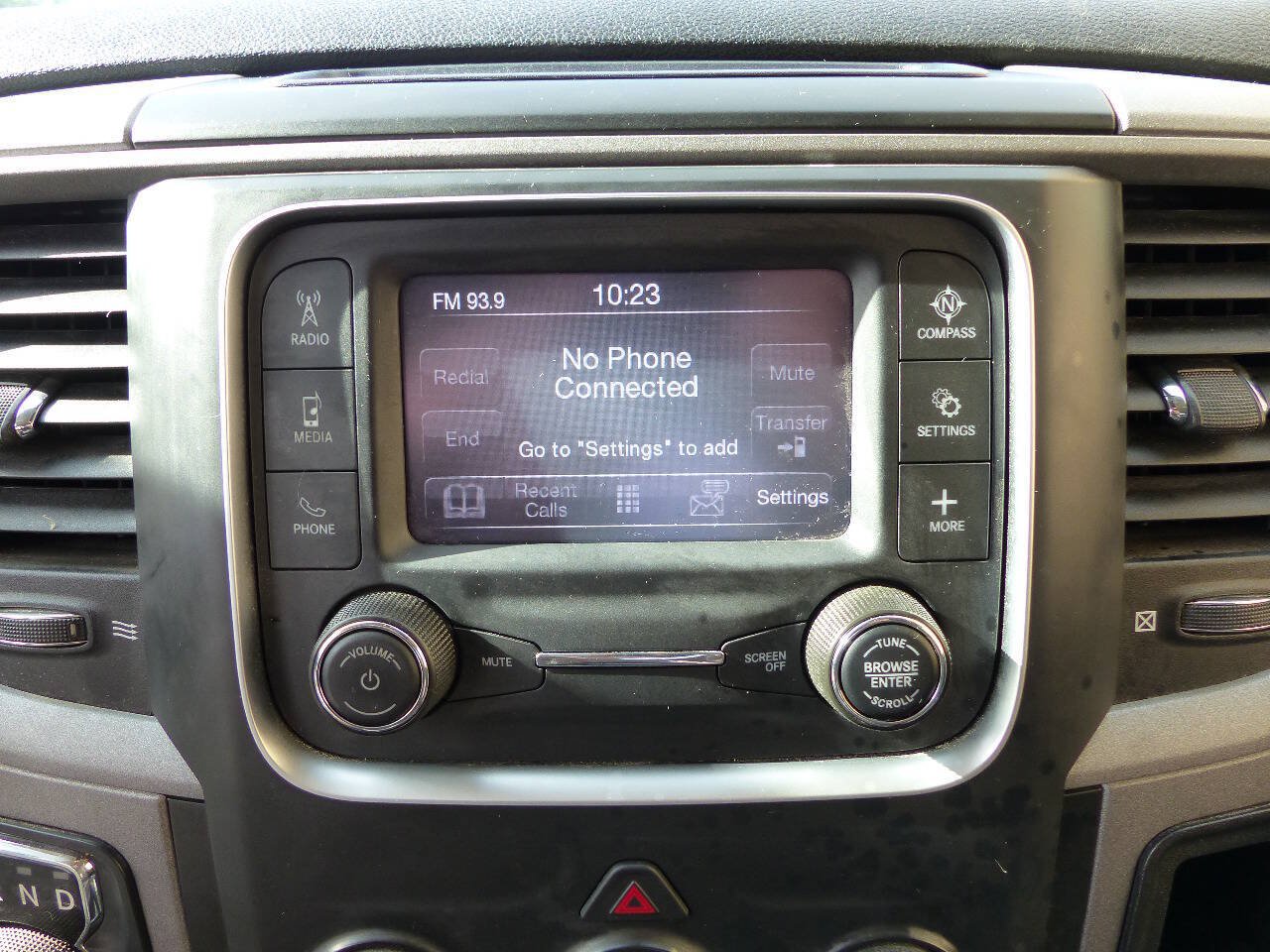 Used 2021 RAM 1500 Tradesman w/ Chrome Appearance Group AWD/4WD image 31