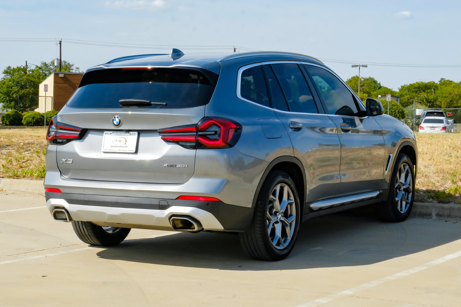 Used 2023 BMW X3 xDrive30i w/ Convenience Package AWD/4WD image 8