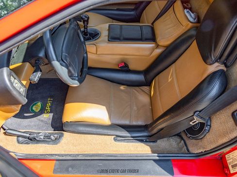 Used 1991 Lotus Esprit SE RWD image 33