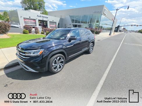 Used 2023 Volkswagen Atlas Cross Sport SEL AWD/4WD image 1