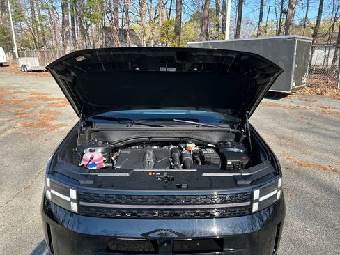 Used 2025 Hyundai Santa Fe Calligraphy AWD/4WD image 15