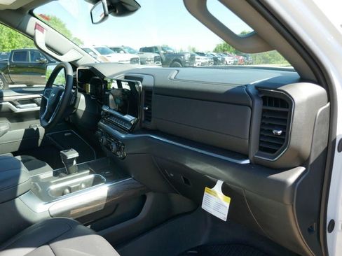 New 2026 Chevrolet Silverado 1500 LTZ w/ LTZ Premium Package AWD/4WD image 14