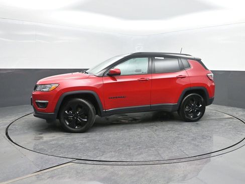 Used 2019 Jeep Compass Altitude image 35