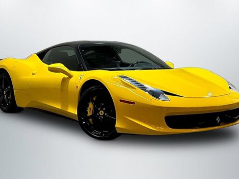 Used 2013 Ferrari 458 Italia Coupe RWD image 1