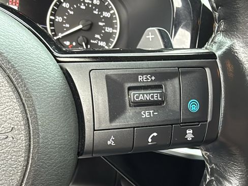 Certified 2022 Nissan Pathfinder SL image 11