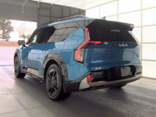 Used 2024 Kia EV9 GT-Line AWD/4WD image 9