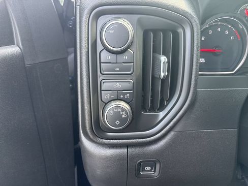 Certified 2022 Chevrolet Silverado 2500 Custom w/ Gooseneck/5TH Wheel Package AWD/4WD image 16