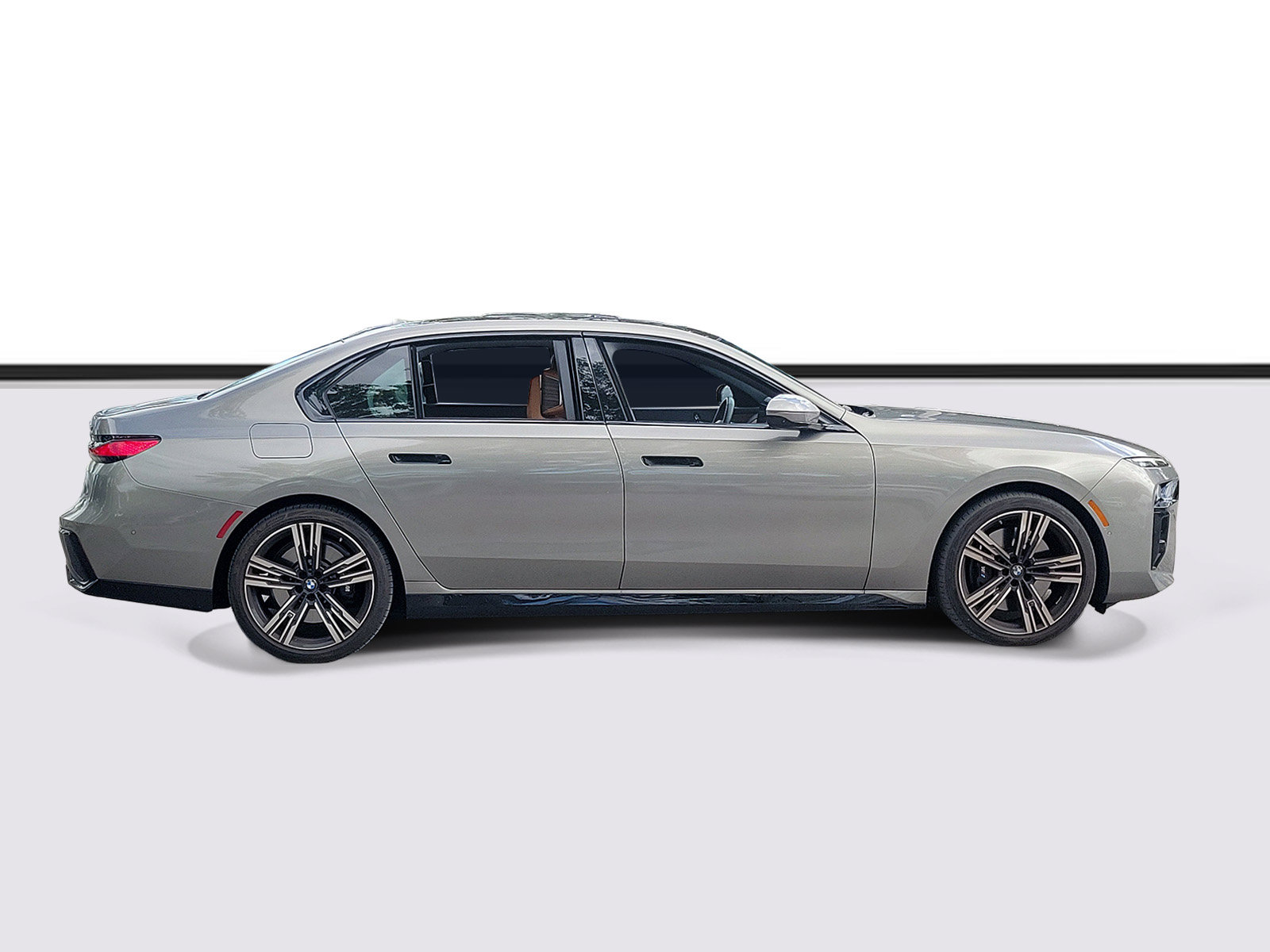 Used 2025 BMW 740i w/ Premium Package RWD image 2