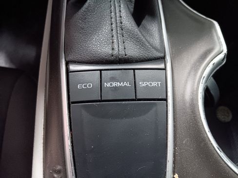 Used 2023 Toyota Camry LE FWD image 18