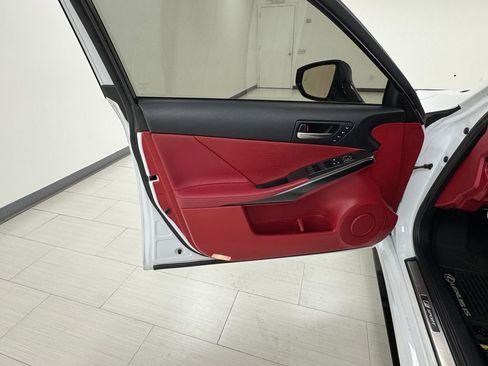 Used 2022 Lexus IS 350 F Sport image 9