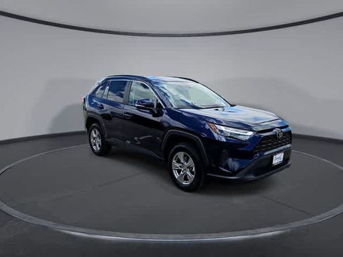 Used 2024 Toyota RAV4 XLE FWD image 2