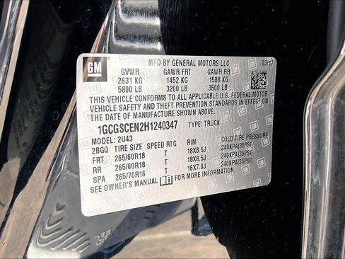 Used 2017 Chevrolet Colorado LT w/ Midnight Edition image 31