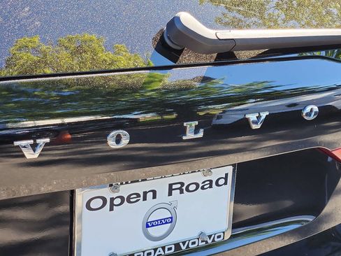 Used 2023 Volvo XC60 B5 Plus w/ Climate Package AWD/4WD image 28
