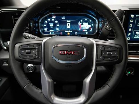 Used 2024 GMC Sierra 1500 Elevation image 32