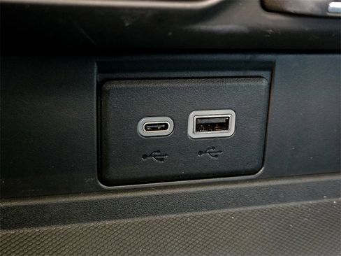 Used 2023 Chevrolet Tahoe High Country image 21