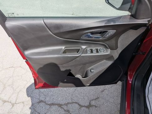 Used 2020 Chevrolet Equinox LT AWD/4WD image 6