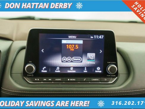 Used 2022 Nissan Rogue SV image 10