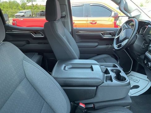 Used 2023 Chevrolet Silverado 1500 LT AWD/4WD image 12