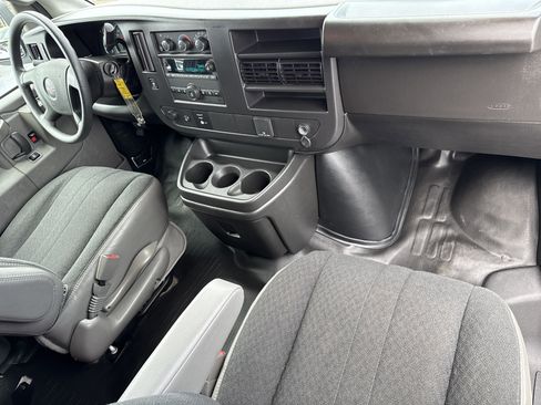 Used 2024 GMC Savana 2500 w/ Driver Convenience Package RWD image 27