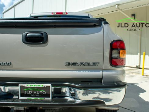 Used 2004 Chevrolet Silverado 1500 4x4 Regular Cab w/ Light Duty Power Package image 36