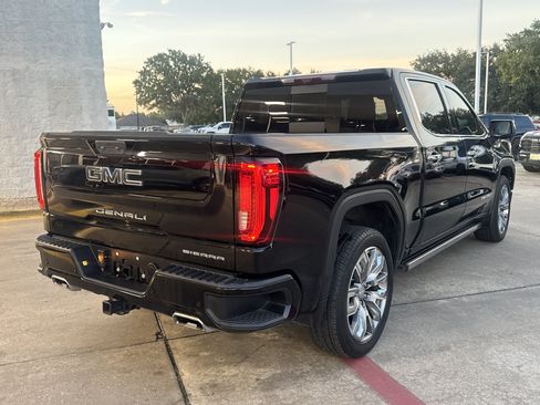 Used 2024 GMC Sierra 1500 Denali w/ Denali Reserve Package RWD image 12