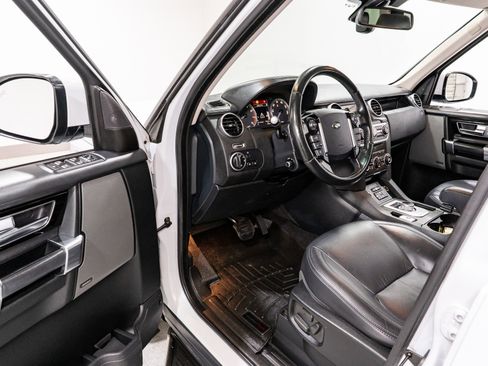 Used 2016 Land Rover LR4 HSE LUX image 12