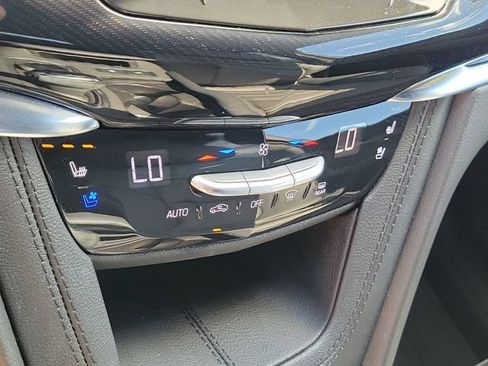 Certified 2025 Cadillac XT6 Premium Luxury w/ Platinum Package AWD/4WD image 36