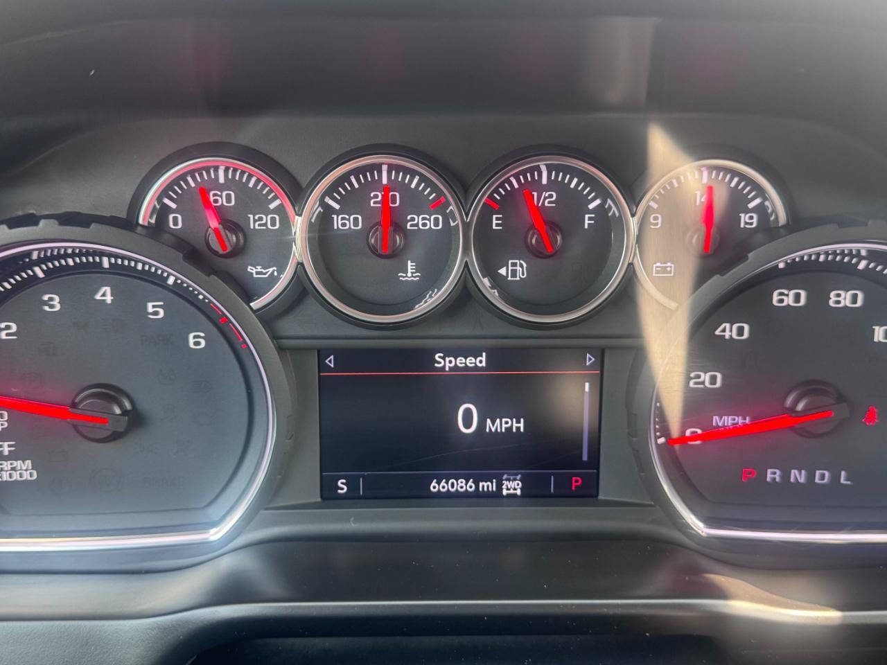Used 2019 Chevrolet Silverado 1500 LT w/ All-Star Edition AWD/4WD image 9