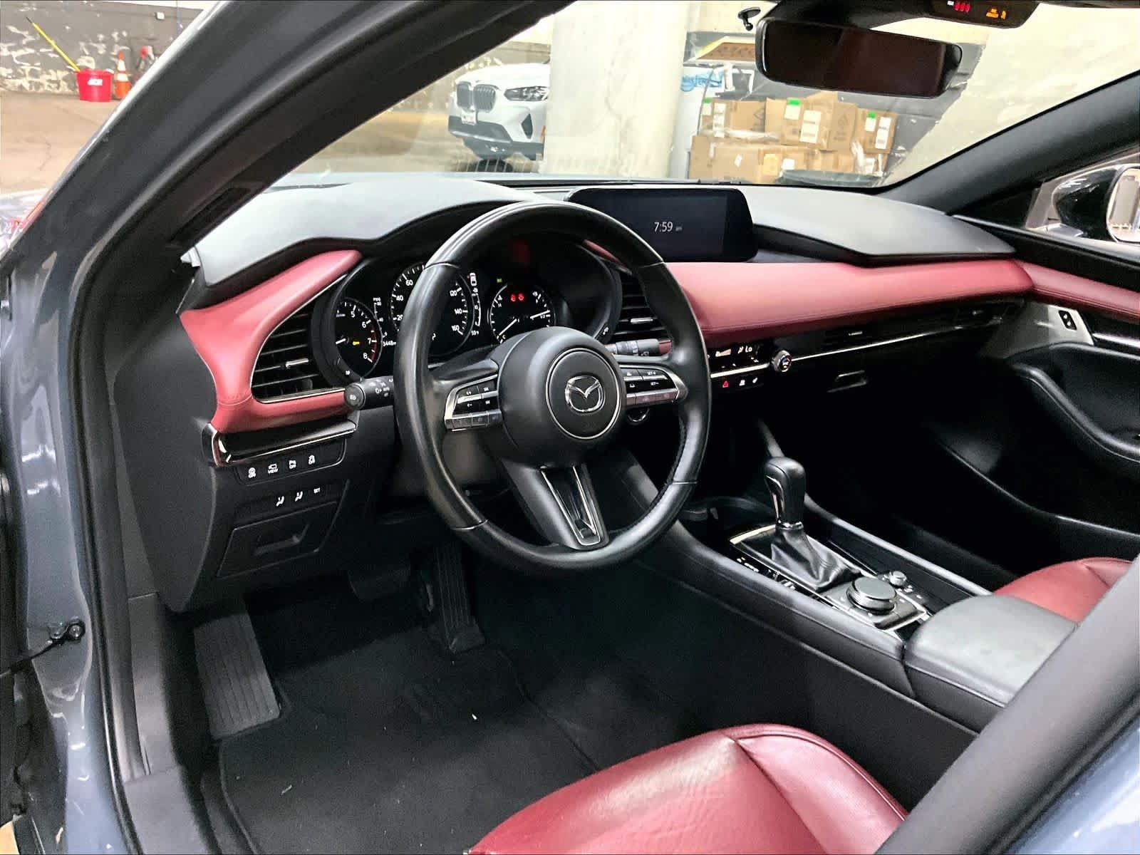 Used 2023 MAZDA MAZDA3 Hatchback w/Premium Plus Pkg AWD/4WD image 16
