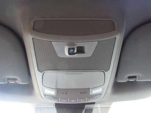 Used 2019 Ford F150 XLT image 54